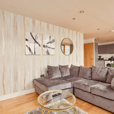 Apartment Leeds Dock Apt, Free Secure Parking! 2 Bed *