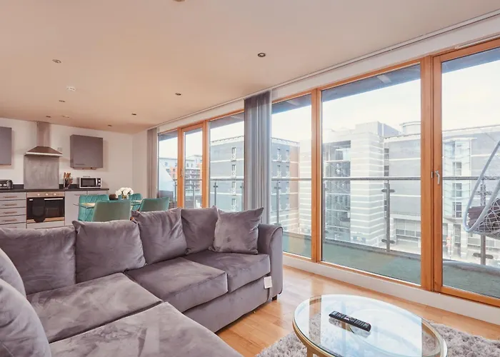 Dock Apt, Free Secure Parking! 2 Bed לידס