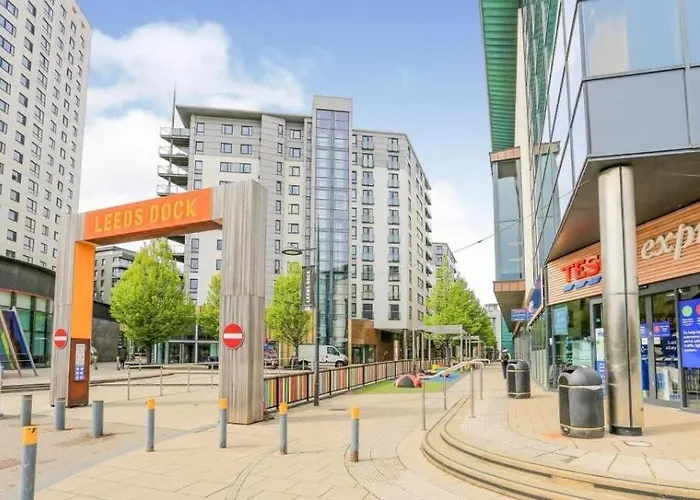 Dock Apt, Free Secure Parking! 2 Bed Appartement Leeds (West Yorkshire)